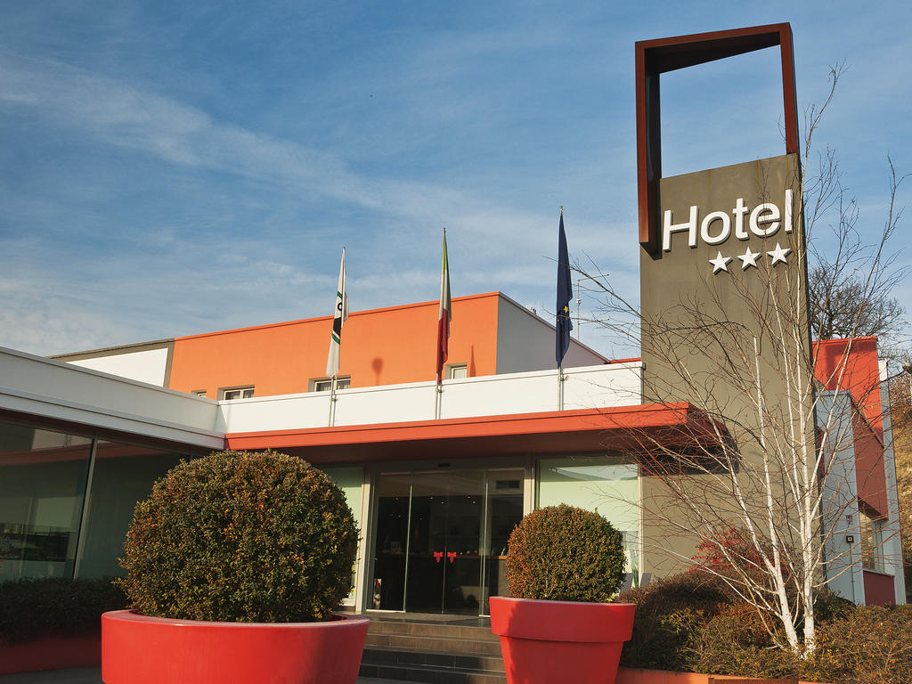 Hotel Cluentum Tolentino Exterior photo
